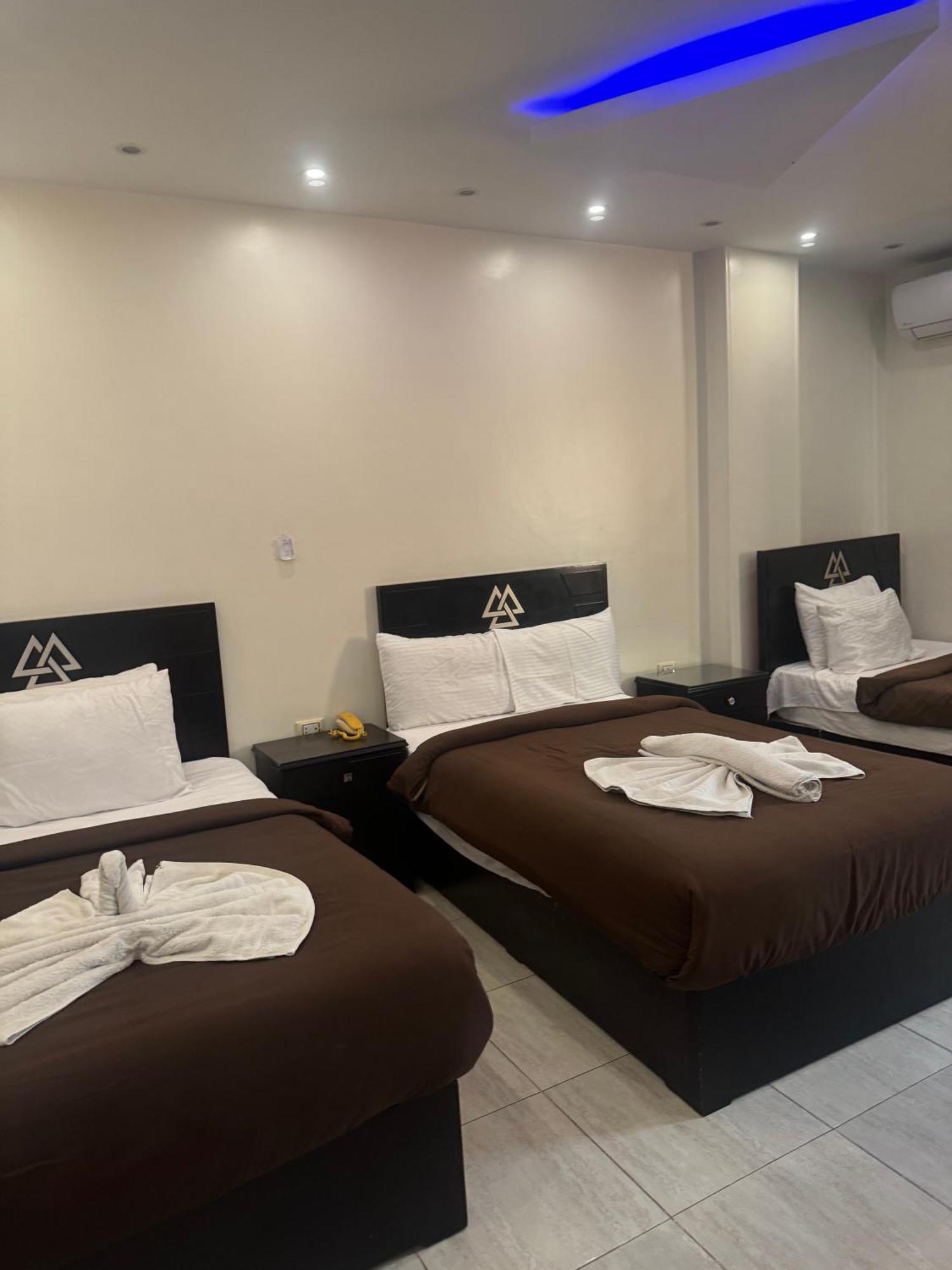 Pyramids And Sphinx Hotel Kafrat al Jabal Экстерьер фото