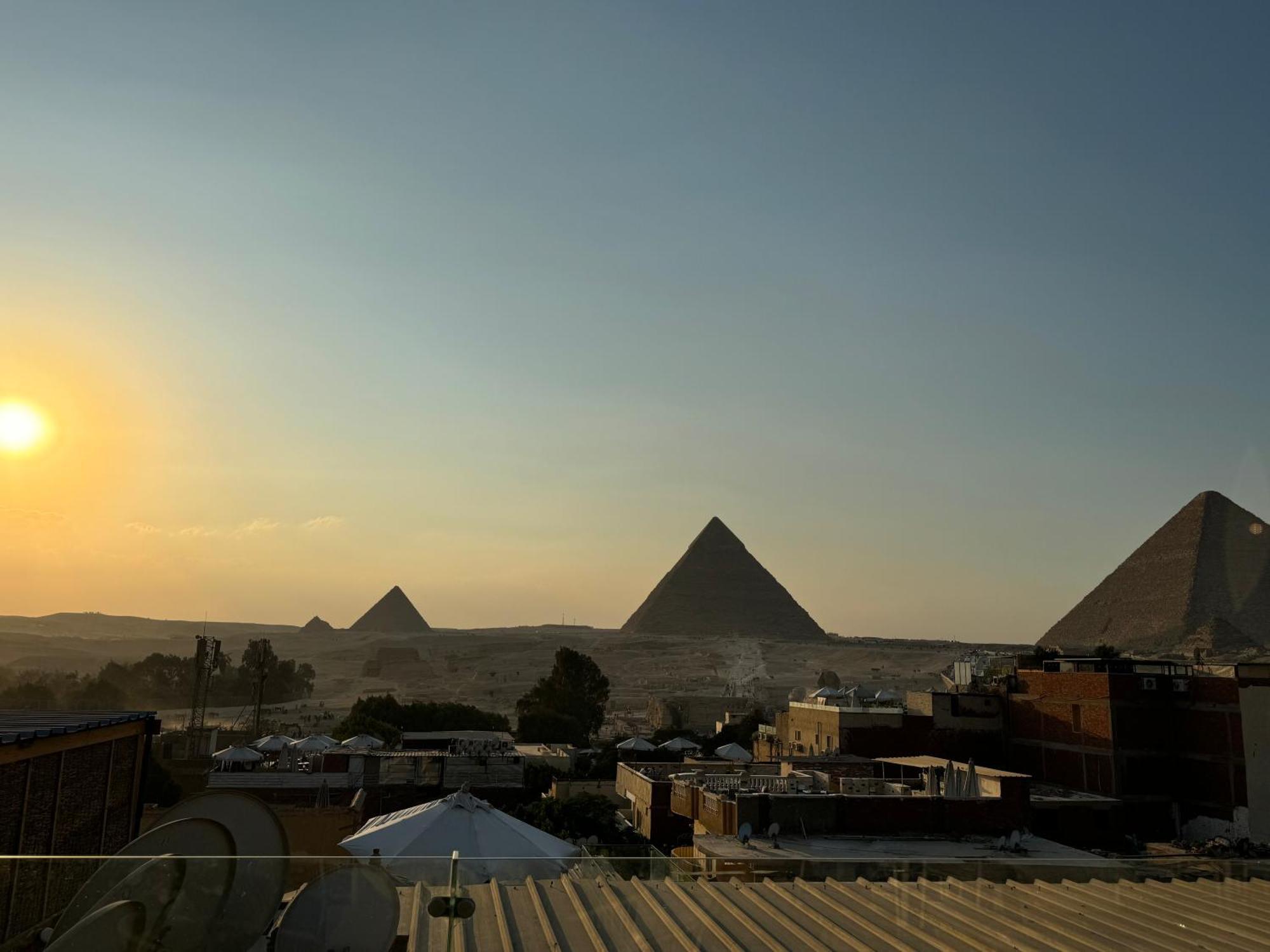 Pyramids And Sphinx Hotel Kafrat al Jabal Экстерьер фото